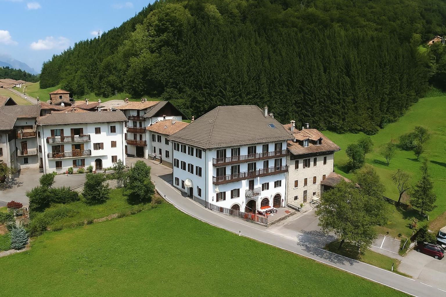 Albergo Locanda Corona Ballino Zewnętrze zdjęcie